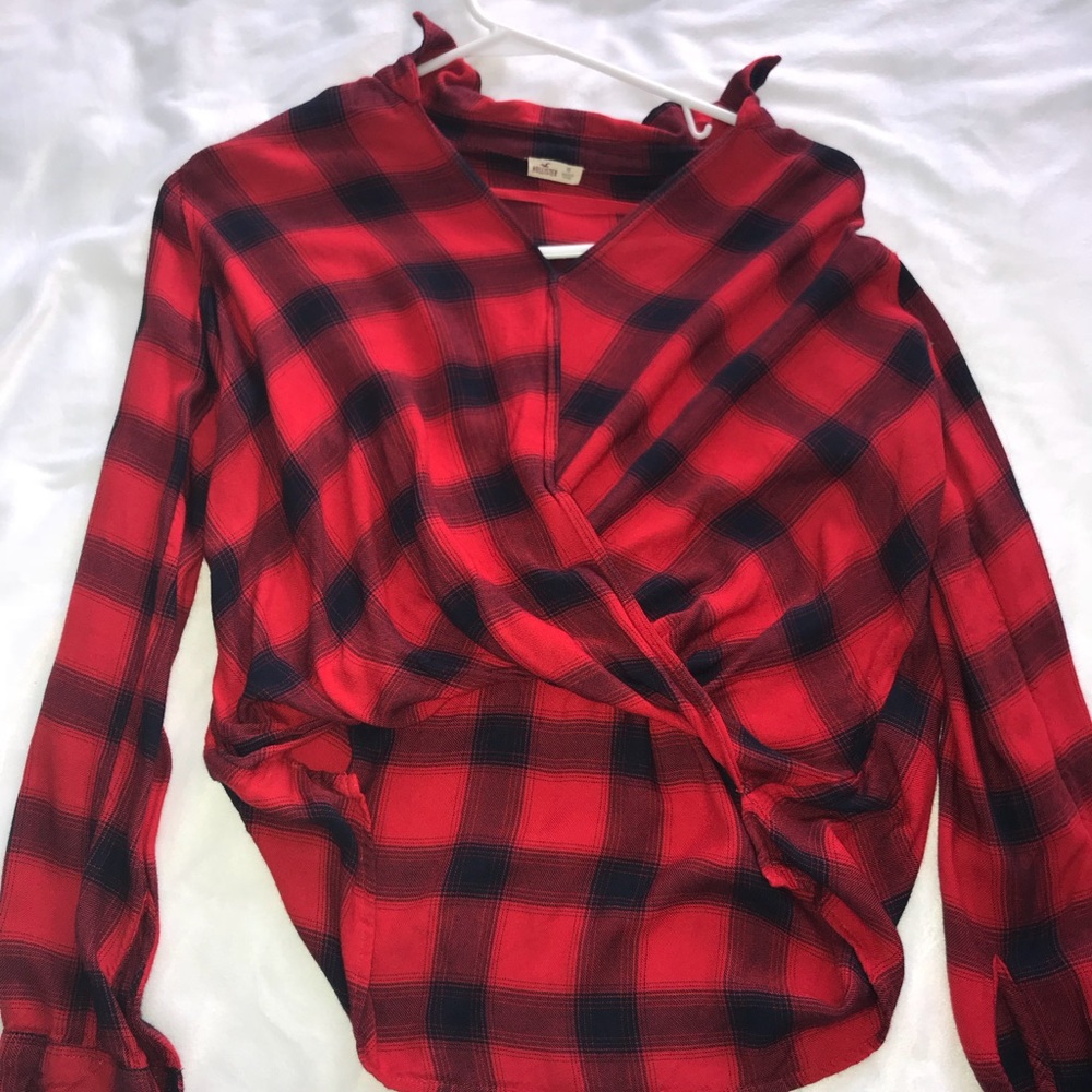 Hollister Cropped Shirt